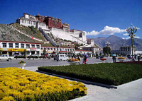 B2：拉薩、亞東、珠峰、日喀則、納木錯9日游